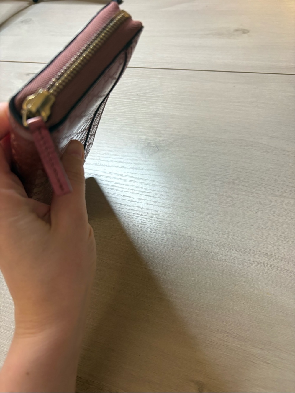 Gucci Metallic Rose-Brown Embossed Monogram Zip Wallet - Picture 6 of 9